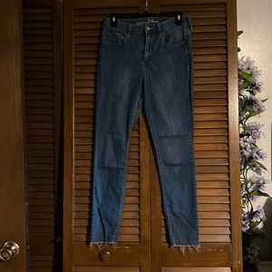 Universal Thread Jeans